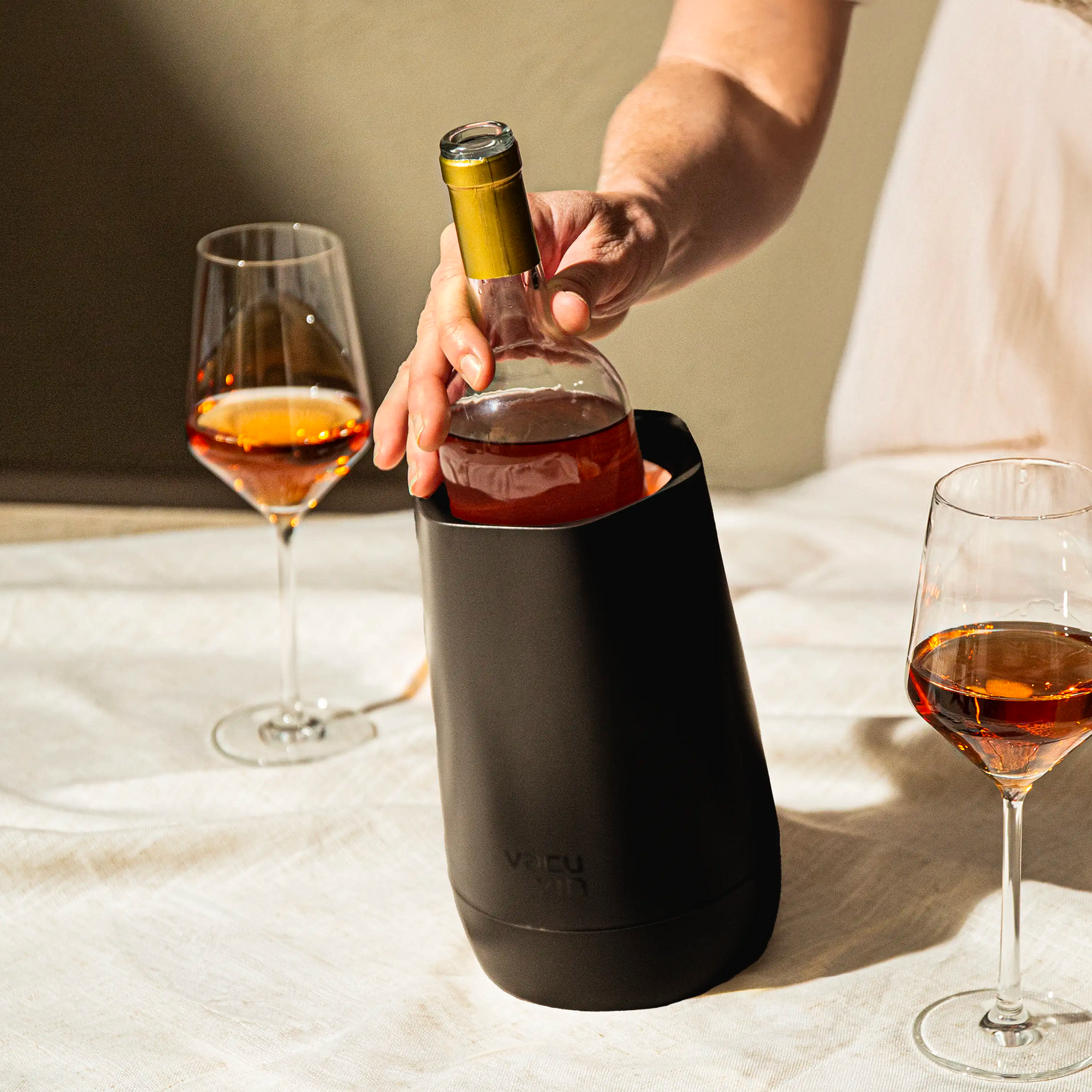 Wine Cooler HEXO Black