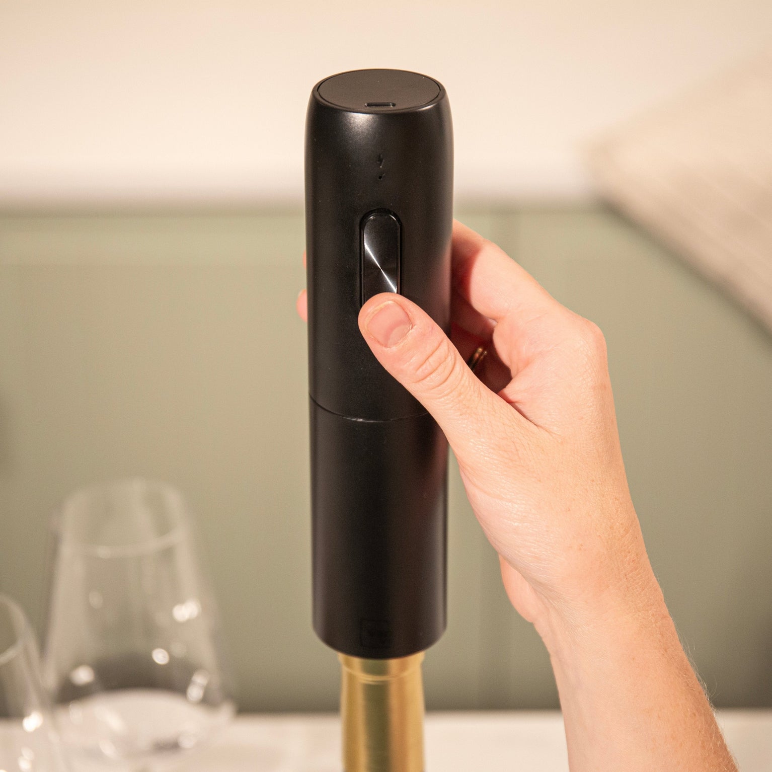 Vacu Vin Electric Wine Opener