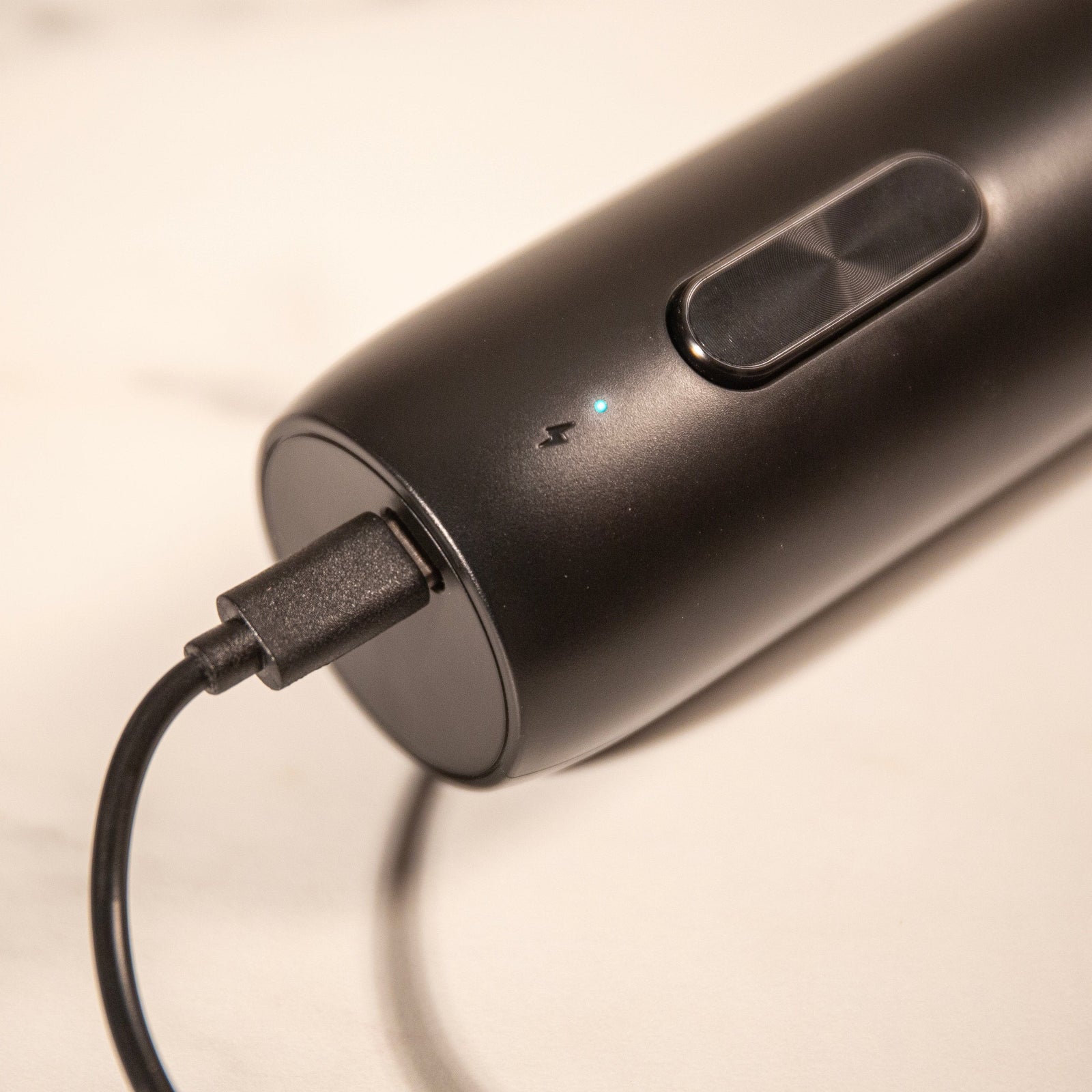 Vacu Vin Electric Wine Opener charger