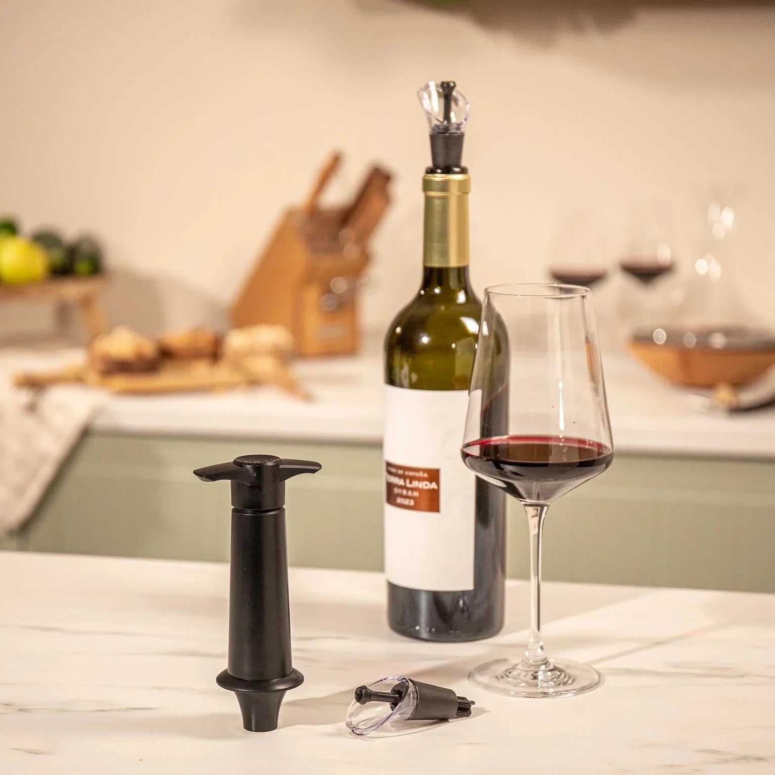 Vacu Vin Wine Stopper and Server Set Of 2